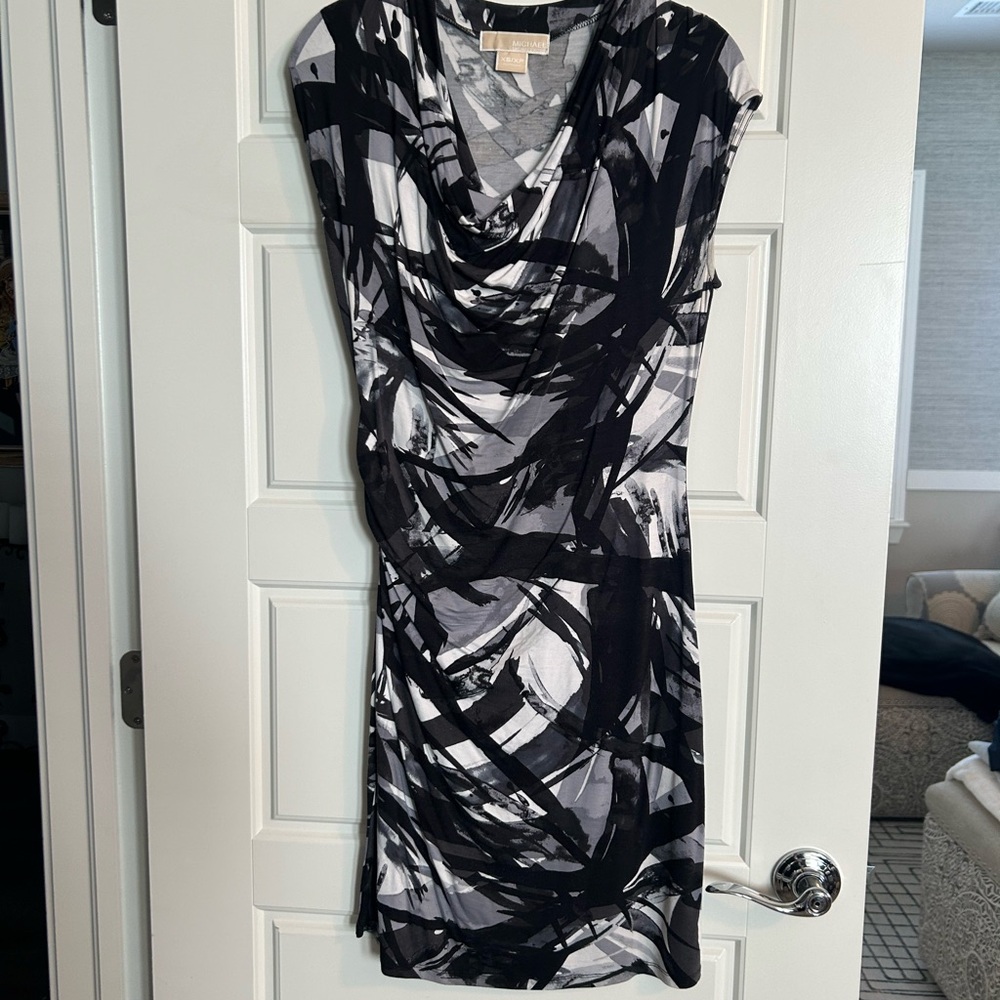 MICHAEL Michael Kors Black and Gray Swirl Midi Dress